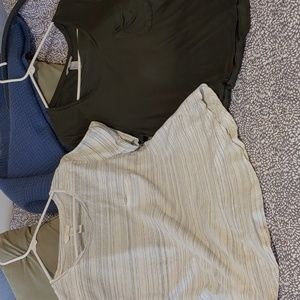 H&M Green T-shirt and White T-shirt